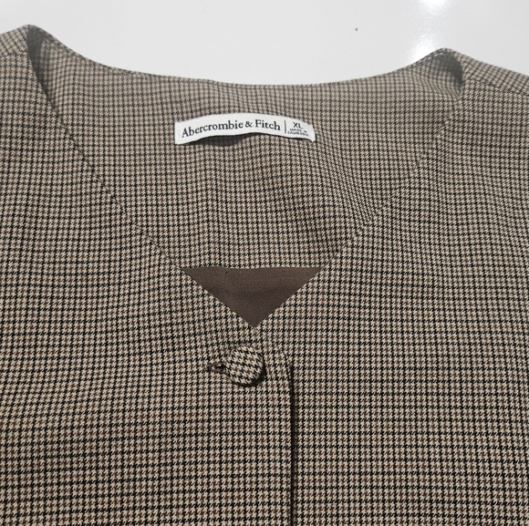 Abercrombie & Fitch Houndstooth Vest in Brown and Black - Picture 3 of 16